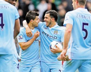 有参与者均 有参与者均